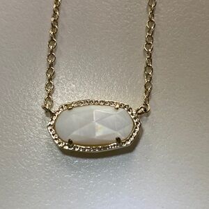 Kendra Scott Elisa Gold Pendant Necklace